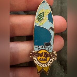 Hard Rock Cafe Honolulu 2007 Surfboard Pin with Blue and Gold Accents